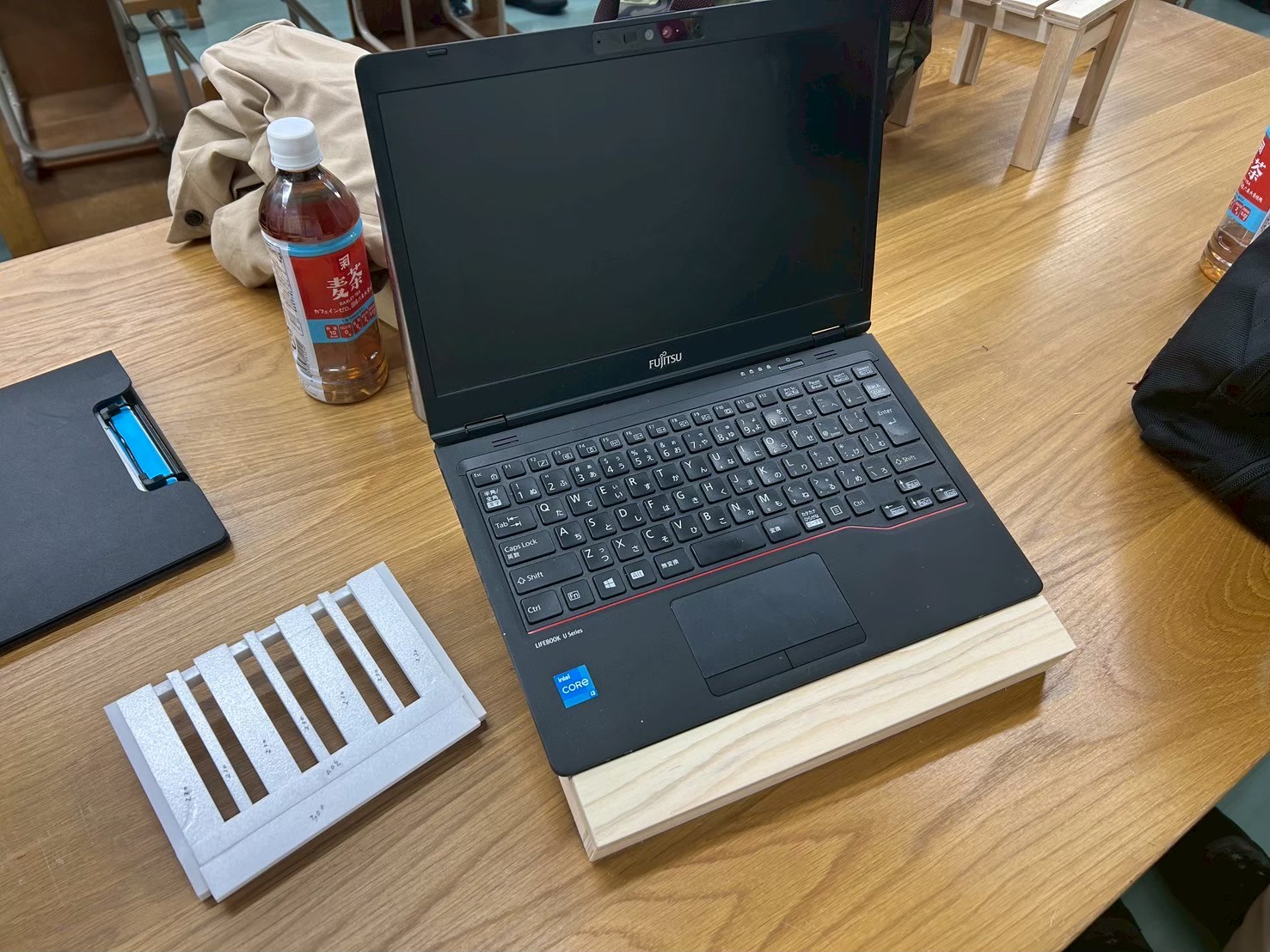 ノートPCスタンド（使用イメージ）